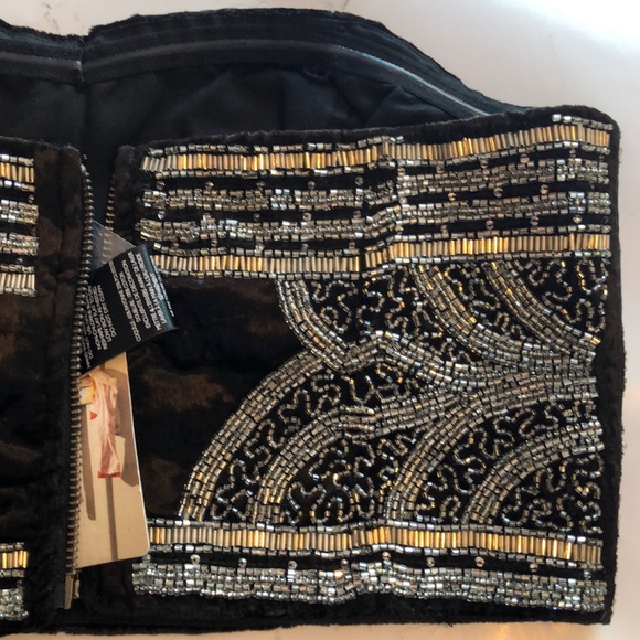 Beaded Velvet Crop Top - Picture 4 of 4